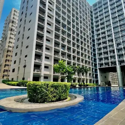 Staycation near Mall of Asia