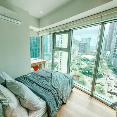 Vibrant Oasis with the best view + Fast WiFi