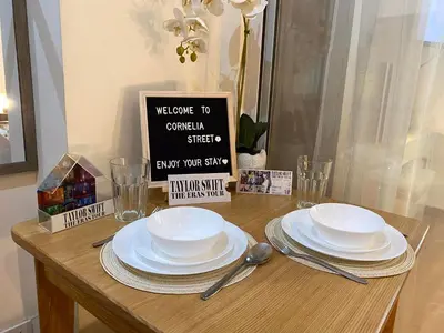 Gallery image of Taylor Swift - inspired Staycation in Azure in Manila