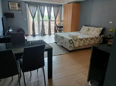 Gallery image of Mckinley BGC Suite in Manila