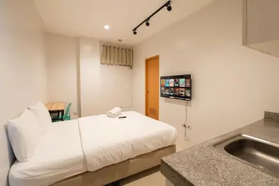 Gallery image of JP Santiago Studio Makati J302 in Manila