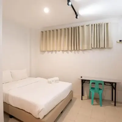JP Santiago Studio Makati J303