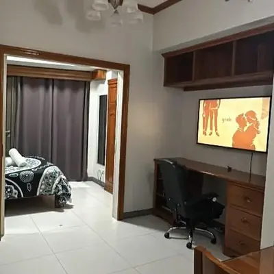 KL Rooms at Greenbelt makati with cityview