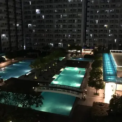 Condo with Balcony at Makati SM Jazz