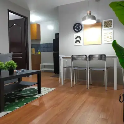 Stylish 2BR w/ Free Pool Access and Parking LG03