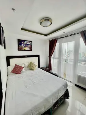 Gallery image of Birch Tower Malate Suites in Manila