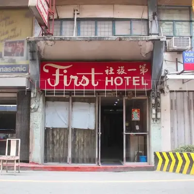 OYO 1011 First Hotel