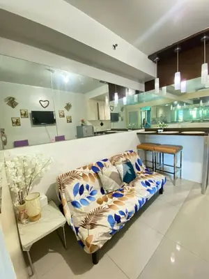 Gallery image of Glenda Place Aurum at Sea residences in Manila