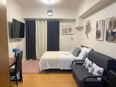 Gallery image of Modern and Cozy Condo in 8Adriatico near PGH, SLMEC and US Embassy in Manila
