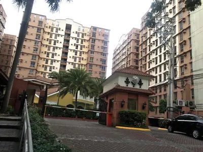 Gallery image of Cozy Chic Condotel Avida Towers Sucat in Manila