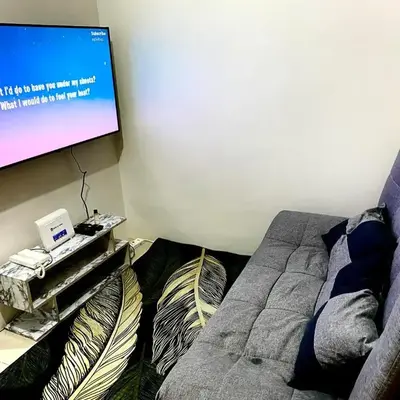 aesthetic suite in edsa smdc fame VERY FAST WIFI