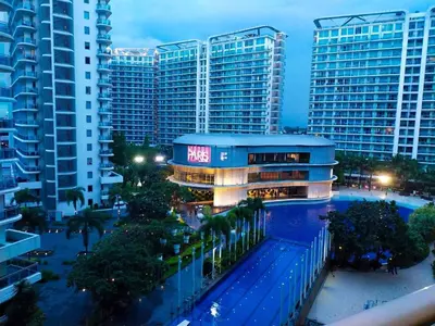 Gallery image of Azure Paris Hilton Staycation in Manila