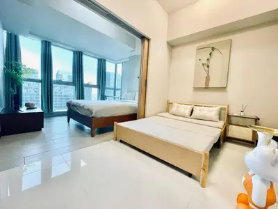 Gallery image of Thompson Suites - 2 beds, Uptown Parksuites Tower 1 25F in Manila