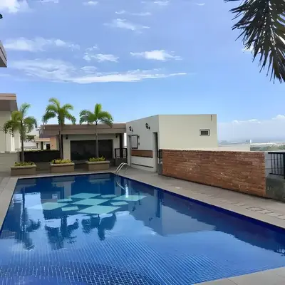 Cozy & Airy Suite near Venice Mall FREE Pool & Gym