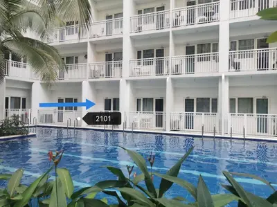 Gallery image of Da Residence-1BR in MOA w/ direct pool access in Manila