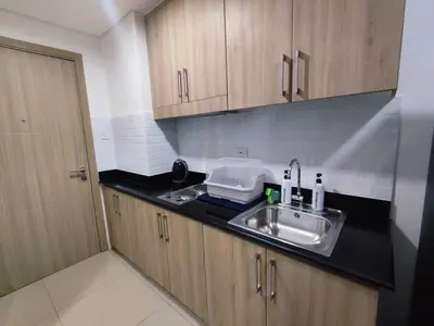 Gallery image of Da Residence-1BR in MOA w/ direct pool access in Manila