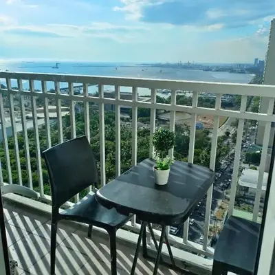 2 BR Condo SMDC Breeze Residences