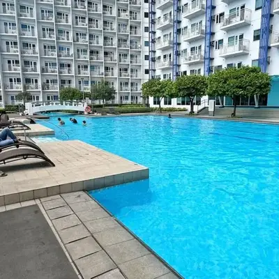 Meowcation Condo in Makati