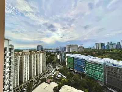 a view of a city with tall buildings at Luxury Bgc Condo Near Venice Mall #vlra22e in Manila