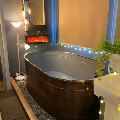 EL MEIR PRIME CABIN w/ Bathtub near EK