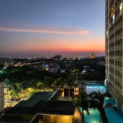 Comfy unit at SMDC Breeze Residences near PICC