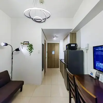 1BR Condotel with Balcony at FAME Residences #FM09