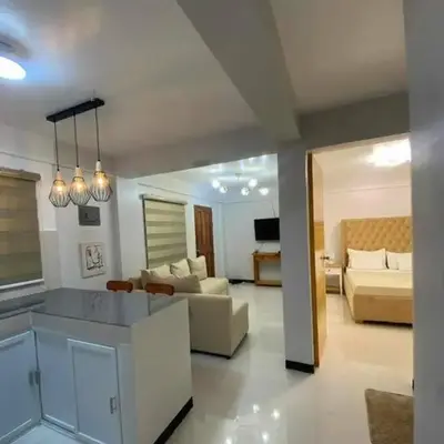 House Tahhánne