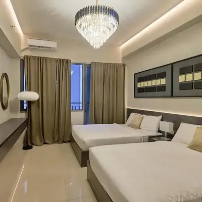 Cozy Deluxe Double Twin Beds-MOA Pasay Shore 2-T1
