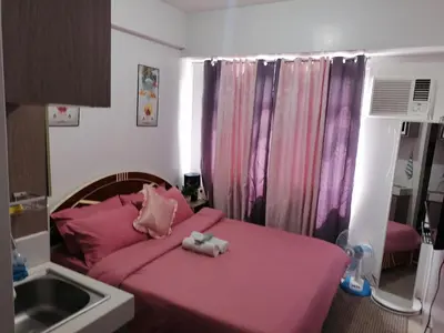 Gallery image of lili condotel in Manila