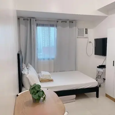 Serene Condo Unit in Front of US Embassy