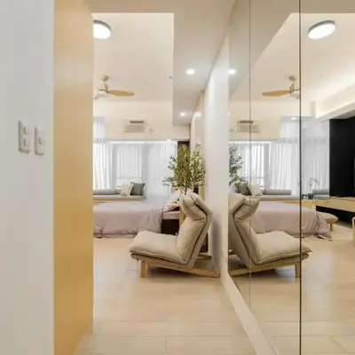 Eastwood City Cozy Designer Studio Long Stay Friendly Walk to Mall