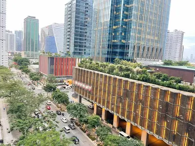 an aerial view of a city with tall buildings at Premium BGC 1BR Condo Near Grand Hyatt #oursw9d1 in Manila