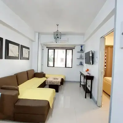 1BR Condotel - Forbes Town Road near St Lukes BGC Taguig