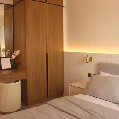 Modern Nordic 1 Bedroom Condo near Eastwood