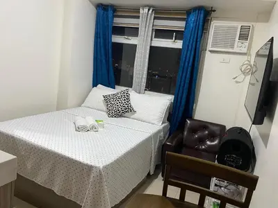 Gallery image of URBAN DECA Staycation in Manila