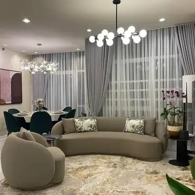 QUITE Euro Luxe 3BR 7 mins walk to high street
