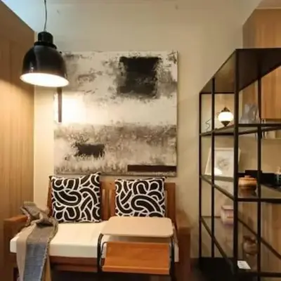 Modern Rustic 1-Bed Condo in MoA Complex