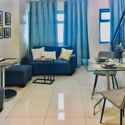 Best Value Stylish Loft Steps from Greenbelt Mall