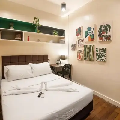 Homey and Cozey Poblacion Makati S12