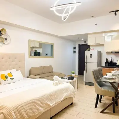Elegant Venice Condo Mckinley Hill BGC #vlrtc5i