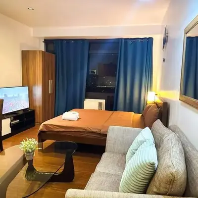 Spacious Unit in Gramercy Makati