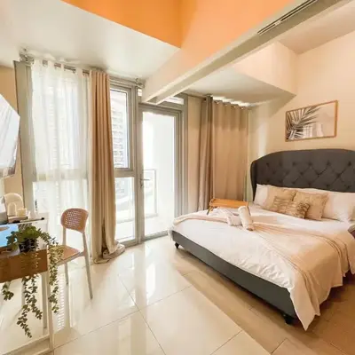 Luxury BGC Condo Near Uptown