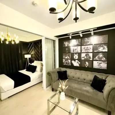 Azure 1BR with Projector
