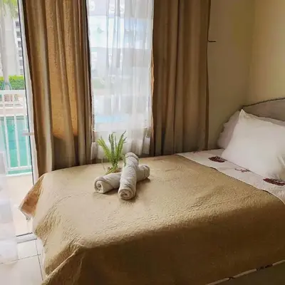 SM Breeze one bedroom