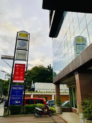 Gallery image of Cozy Minimalist Condotel near NAIA in Manila