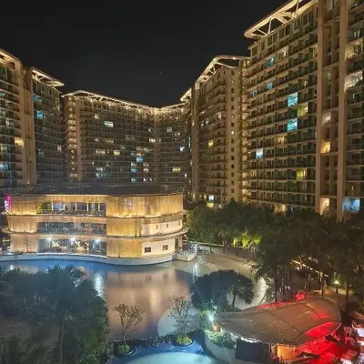 Affordable Azure Staycation