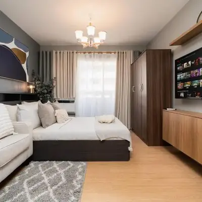 Newly Renovated Pasig Studio with Pool and Fiber Wi-Fi