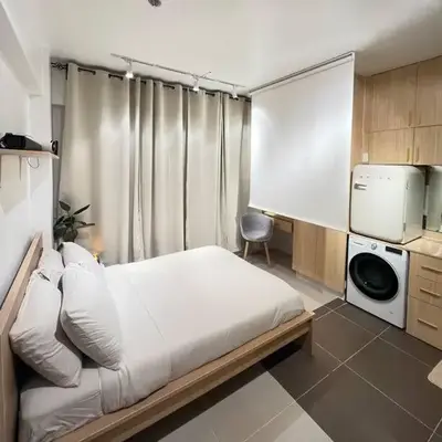 Chic & Cozy Apartment Near BGC with Home Theater Setup