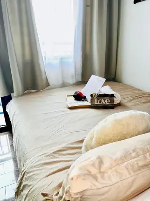 Gallery image of Ikigai's Alpha Makati City View Condo with Balcony Perfect for Relaxation in Manila