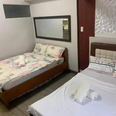 Ezekiel's Suites